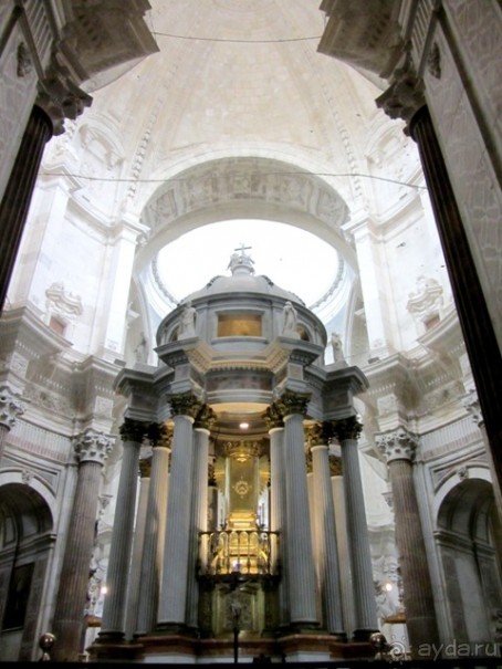 Андалусия-4: Севилья, Кармона, Эсиха, хересный треугольник и кадисский меридиан (часть 5)