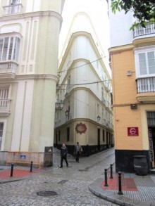 Андалусия-4: Севилья, Кармона, Эсиха, хересный треугольник и кадисский меридиан (часть 5)