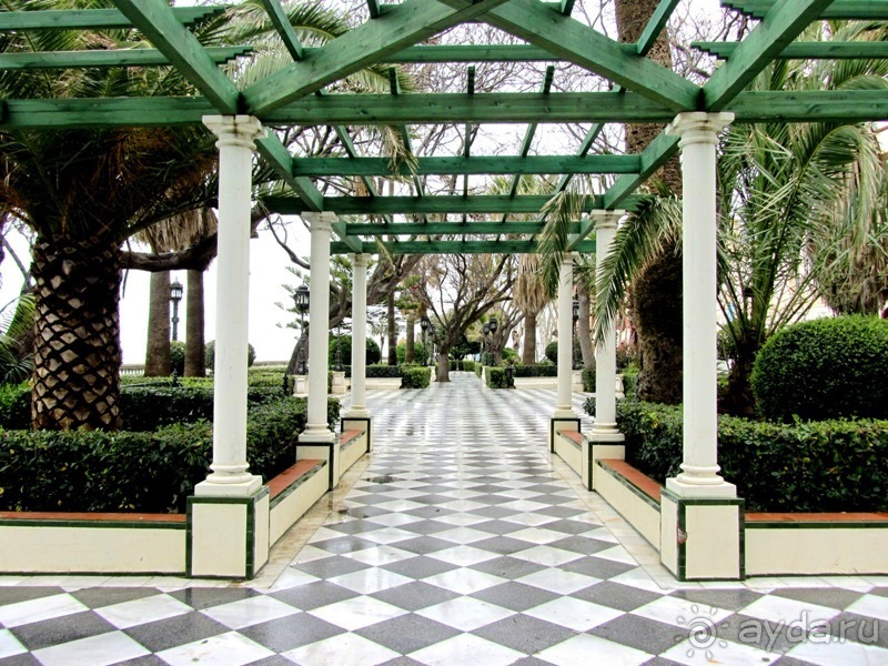 Андалусия-4: Севилья, Кармона, Эсиха, хересный треугольник и кадисский меридиан (часть 5)