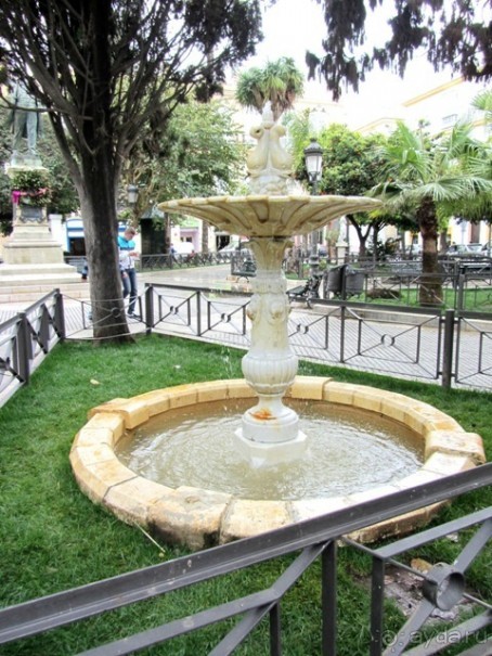 Андалусия-4: Севилья, Кармона, Эсиха, хересный треугольник и кадисский меридиан (часть 5)