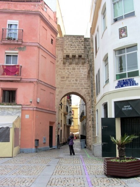 Андалусия-4: Севилья, Кармона, Эсиха, хересный треугольник и кадисский меридиан (часть 5)