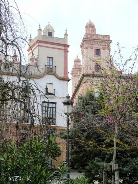 Андалусия-4: Севилья, Кармона, Эсиха, хересный треугольник и кадисский меридиан (часть 5)