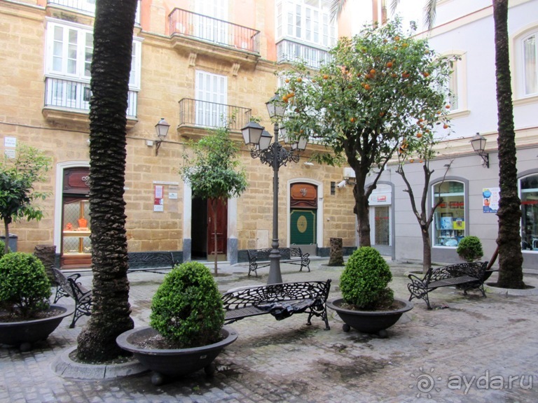 Андалусия-4: Севилья, Кармона, Эсиха, хересный треугольник и кадисский меридиан (часть 5)