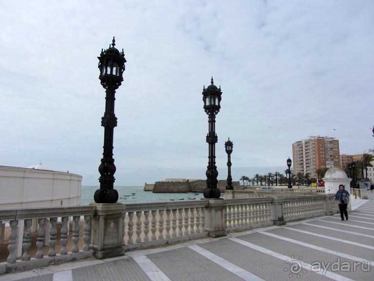 Андалусия-4: Севилья, Кармона, Эсиха, хересный треугольник и кадисский меридиан (часть 5)