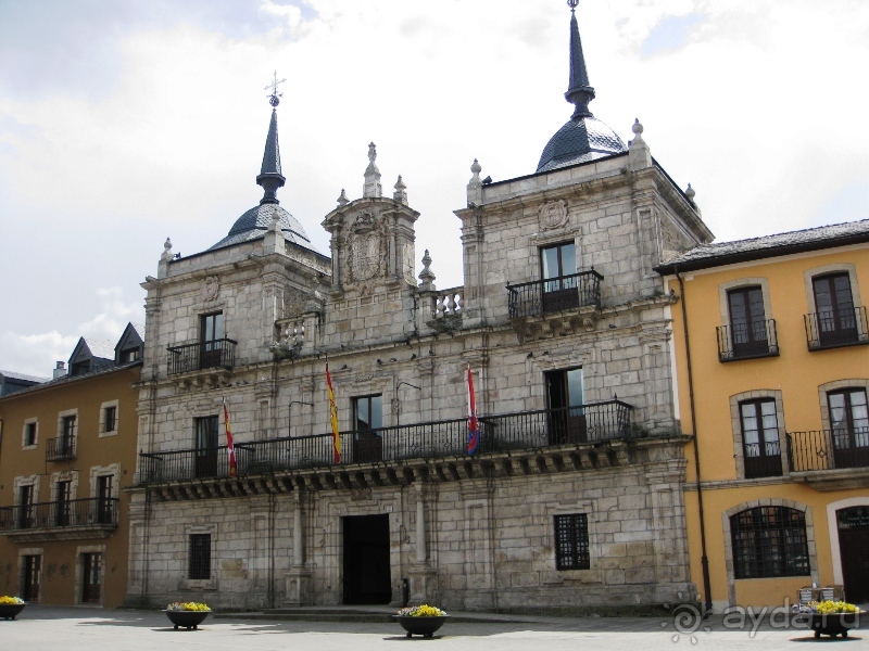 Наш "путь Сантьяго" (от Мадрида до Компостелы). ПОНФЕРРАДА.