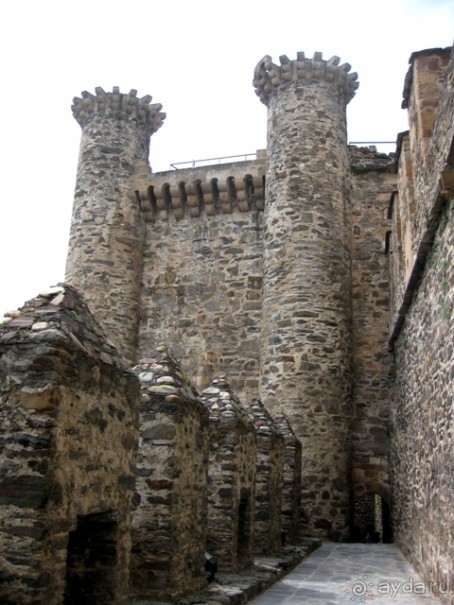 Наш "путь Сантьяго" (от Мадрида до Компостелы). ПОНФЕРРАДА.