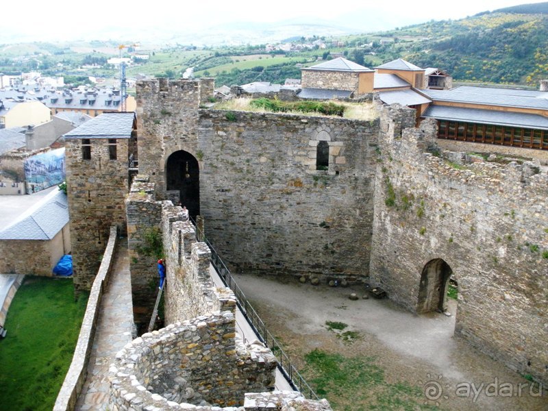 Наш "путь Сантьяго" (от Мадрида до Компостелы). ПОНФЕРРАДА.