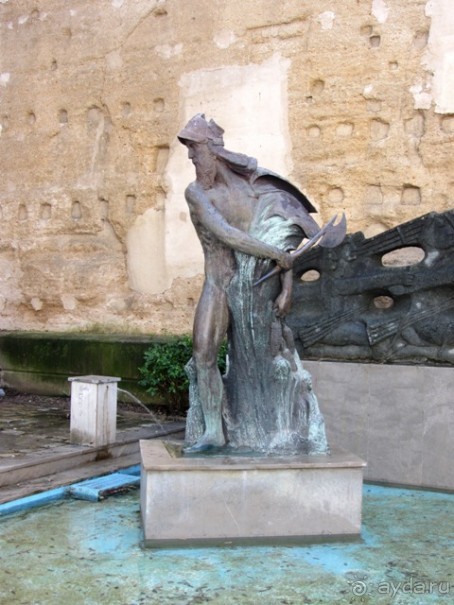 Андалусия-4: Севилья, Кармона, Эсиха, хересный треугольник и кадисский меридиан (часть 3)