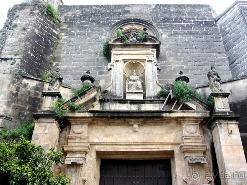 Андалусия-4: Севилья, Кармона, Эсиха, хересный треугольник и кадисский меридиан (часть 3)