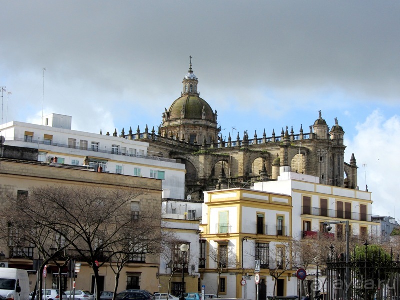 Андалусия-4: Севилья, Кармона, Эсиха, хересный треугольник и кадисский меридиан (часть 3)