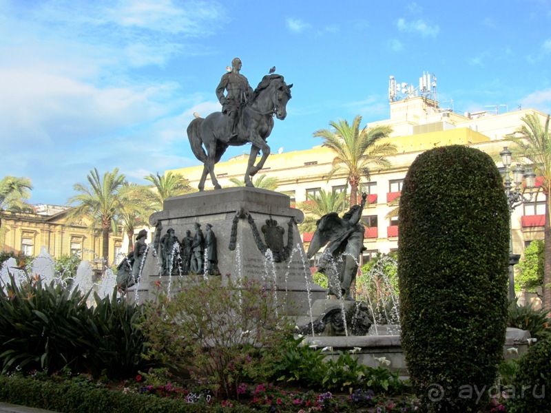 Андалусия-4: Севилья, Кармона, Эсиха, хересный треугольник и кадисский меридиан (часть 3)