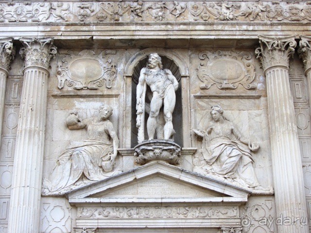 Андалусия-4: Севилья, Кармона, Эсиха, хересный треугольник и кадисский меридиан (часть 3)