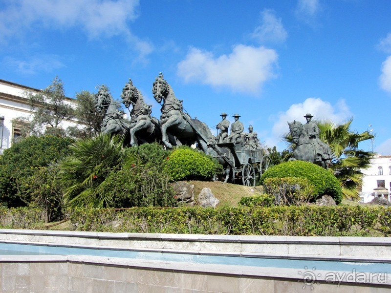 Андалусия-4: Севилья, Кармона, Эсиха, хересный треугольник и кадисский меридиан (часть 3)