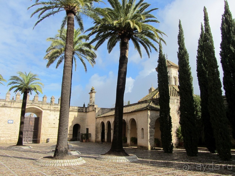 Андалусия-4: Севилья, Кармона, Эсиха, хересный треугольник и кадисский меридиан (часть 3)