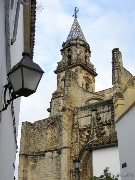 Андалусия-4: Севилья, Кармона, Эсиха, хересный треугольник и кадисский меридиан (часть 3)