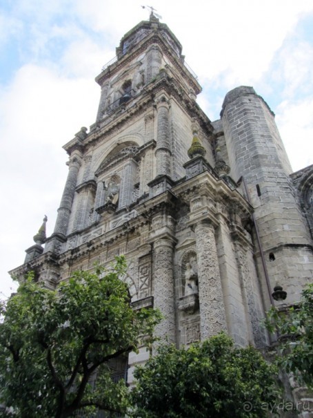 Андалусия-4: Севилья, Кармона, Эсиха, хересный треугольник и кадисский меридиан (часть 3)