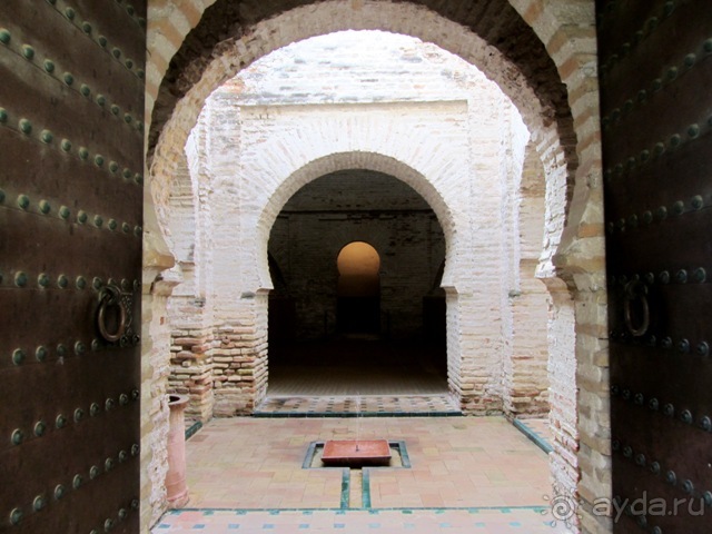 Андалусия-4: Севилья, Кармона, Эсиха, хересный треугольник и кадисский меридиан (часть 3)