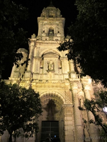 Андалусия-4: Севилья, Кармона, Эсиха, хересный треугольник и кадисский меридиан (часть 3)