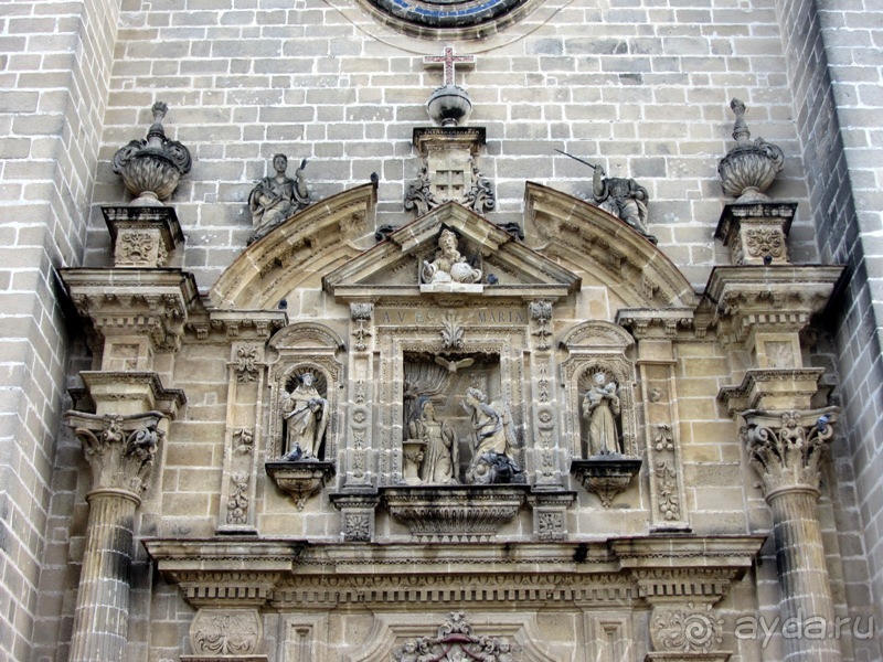 Андалусия-4: Севилья, Кармона, Эсиха, хересный треугольник и кадисский меридиан (часть 3)