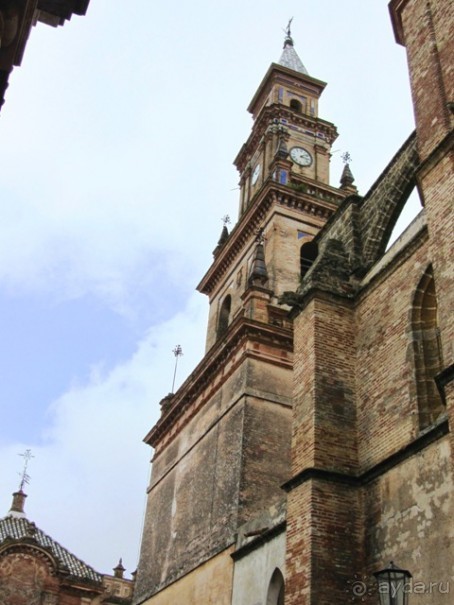 Андалусия-4: Севилья, Кармона, Эсиха, хересный треугольник и кадисский меридиан (часть 2)