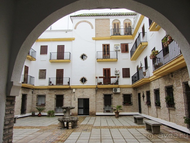 Андалусия-4: Севилья, Кармона, Эсиха, хересный треугольник и кадисский меридиан (часть 2)