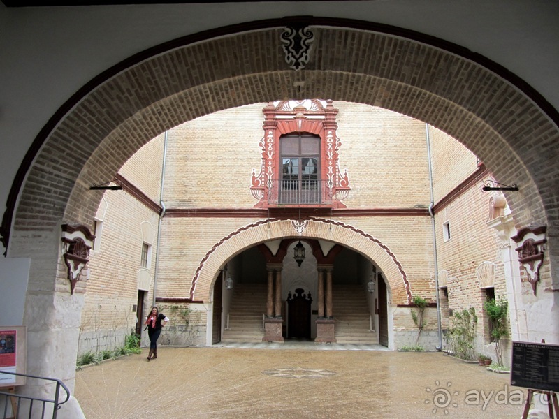 Андалусия-4: Севилья, Кармона, Эсиха, хересный треугольник и кадисский меридиан (часть 2)