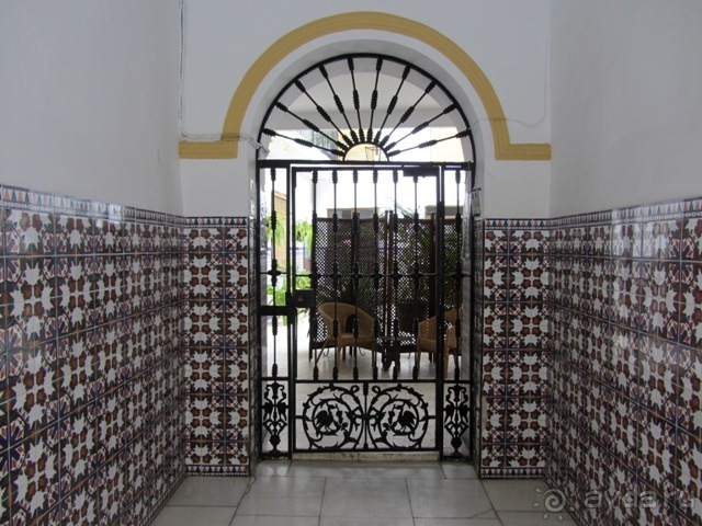 Андалусия-4: Севилья, Кармона, Эсиха, хересный треугольник и кадисский меридиан (часть 2)