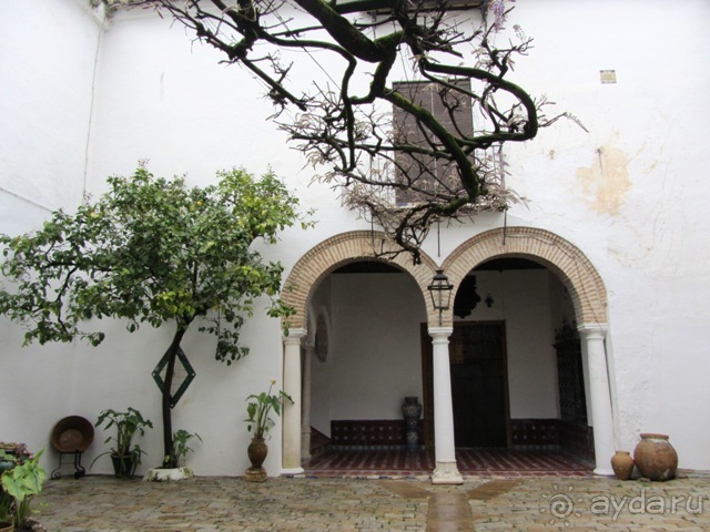 Андалусия-4: Севилья, Кармона, Эсиха, хересный треугольник и кадисский меридиан (часть 2)