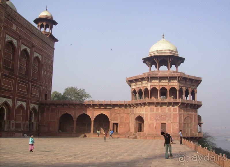 4 угла Золотого треугольника (Агра)