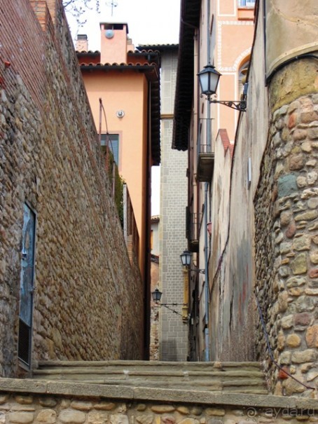 Вокруг Барселоны (Вик, Сан-Кугат-дель-Вальес, Вилафранка-дель-Пенедес, Жирона и др.) часть 1