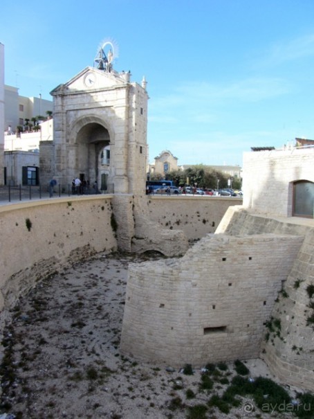 Апулия и Матера – впечатления без погружения. Битонто и ночной Бари