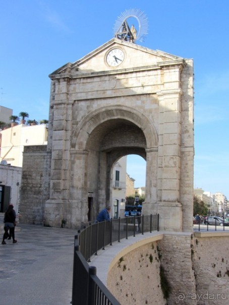 Апулия и Матера – впечатления без погружения. Битонто и ночной Бари