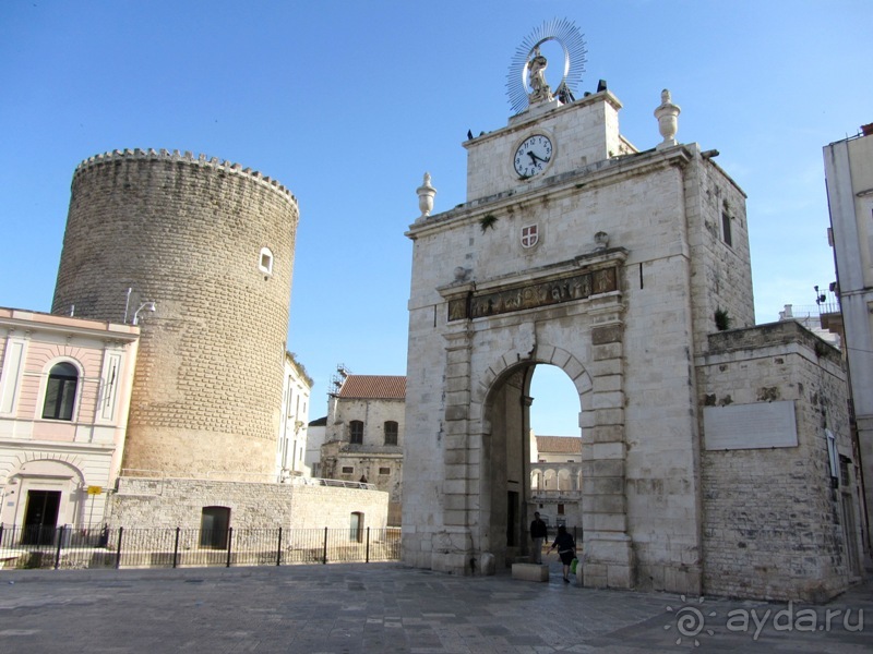 Апулия и Матера – впечатления без погружения. Битонто и ночной Бари