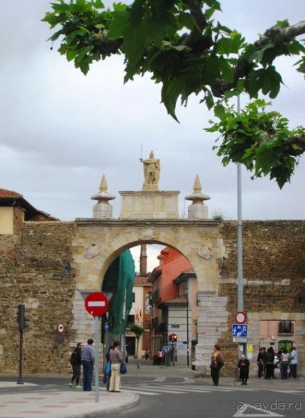Наш "путь Сантьяго" (от Мадрида до Компостелы). ЛЕОН.