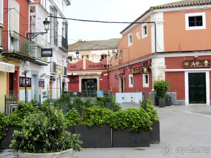 Андалусия-4: Севилья, Кармона, Эсиха, хересный треугольник и кадисский меридиан (часть 6)