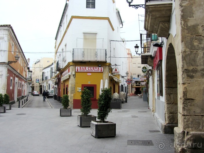 Андалусия-4: Севилья, Кармона, Эсиха, хересный треугольник и кадисский меридиан (часть 6)