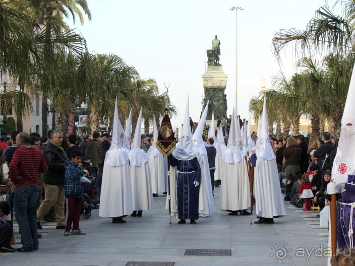 Андалусия-4: Севилья, Кармона, Эсиха, хересный треугольник и кадисский меридиан (часть 6)