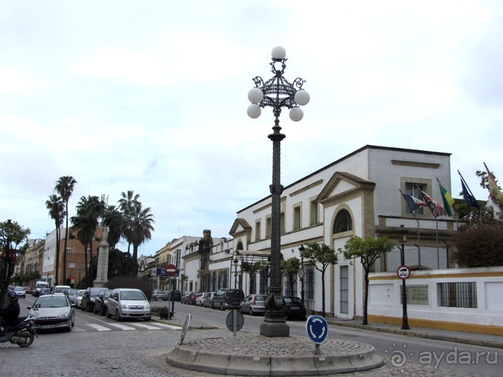 Андалусия-4: Севилья, Кармона, Эсиха, хересный треугольник и кадисский меридиан (часть 6)