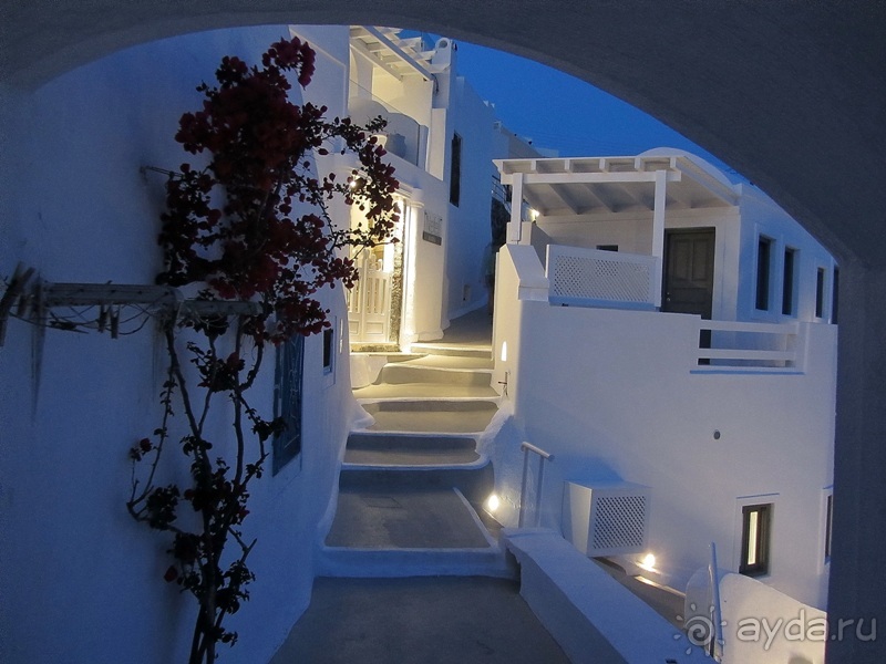 Санторинский кальдероскоп. Белое на голубом. Голубое на белом. Часть 3