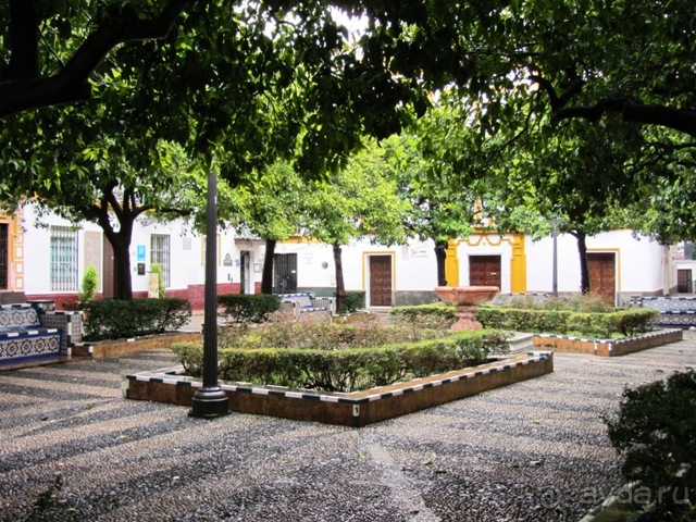 Андалусия-4: Севилья, Кармона, Эсиха, хересный треугольник и кадисский меридиан (часть 1)