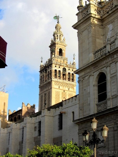 Андалусия-4: Севилья, Кармона, Эсиха, хересный треугольник и кадисский меридиан (часть 1)