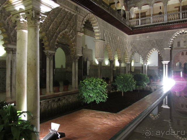 Андалусия-4: Севилья, Кармона, Эсиха, хересный треугольник и кадисский меридиан (часть 1)