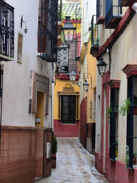 Андалусия-4: Севилья, Кармона, Эсиха, хересный треугольник и кадисский меридиан (часть 1)