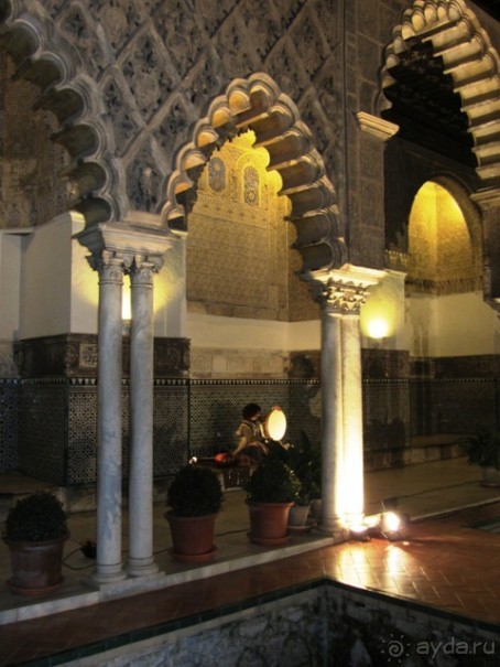 Андалусия-4: Севилья, Кармона, Эсиха, хересный треугольник и кадисский меридиан (часть 1)