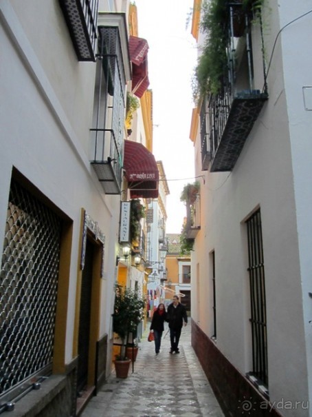 Андалусия-4: Севилья, Кармона, Эсиха, хересный треугольник и кадисский меридиан (часть 1)