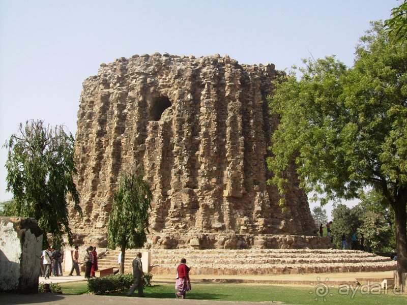 4 угла Золотого треугольника