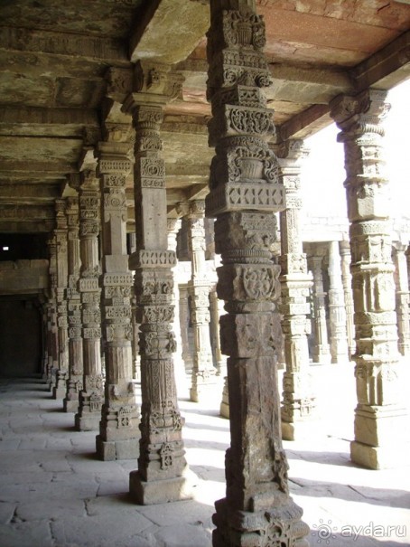 4 угла Золотого треугольника