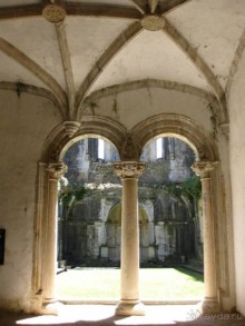 Лиссабон и окрестности. День 4 - Торреш Новаш - крепость Алмоурол - Томар - Оурен