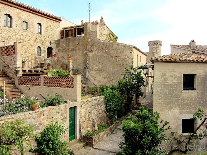 Альбом отзыва "Кольцо мечты: Каталония, Пиренеи и Коста-Брава - по обе стороны границы. Часть 7"