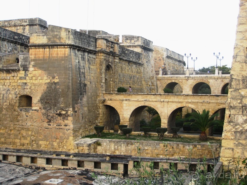 Мальта и мальтит* (ВИТТОРИОЗА и МОСТА)